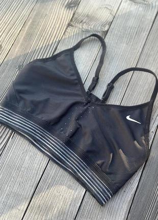 Неймовірний топ nike dry-fit для спорту🔥