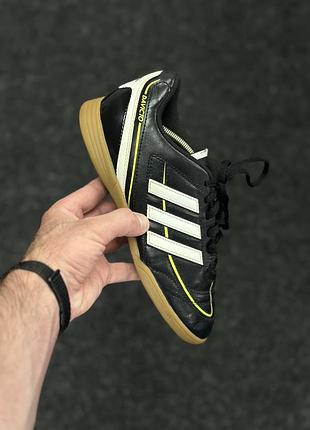 Футзалки adidas