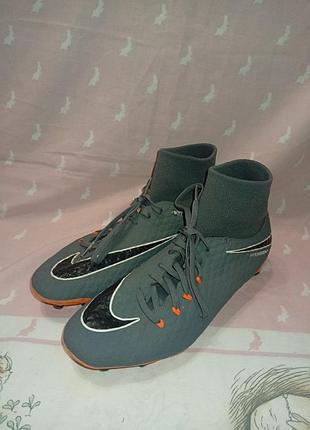 Бутси nike hypervenom            . 2