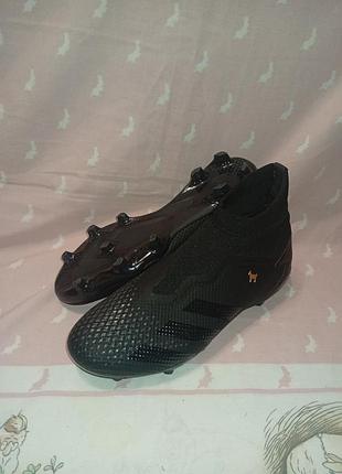 Бутси adidas predator.          .