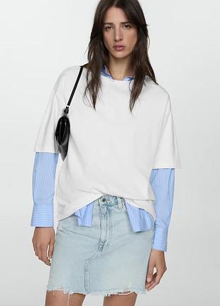 Коротка блакитна джинсова спідниця міні з необробленим низом mango mng / голубая джинсовая юбка манго мини