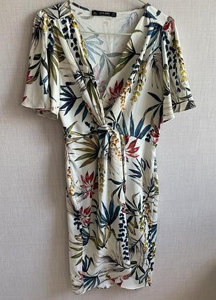 Платье zara с имитацией запаха