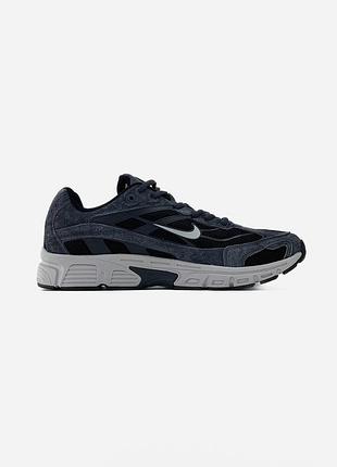 Nike initiator grey