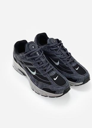 Nike initiator grey 3