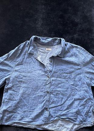 Легка джинсова жіноча сорочка hollister california — розмір m/l оверсайз