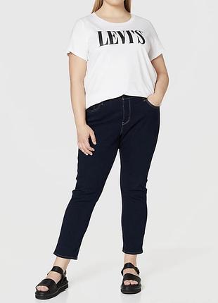Нова жіноча футболка levis розмір 1x  або xxl