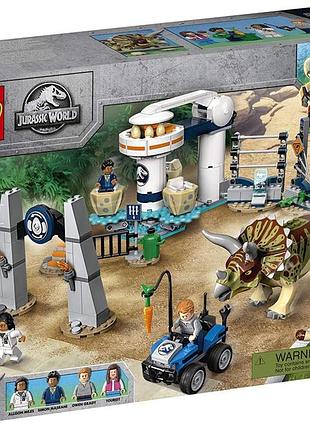 Lego 75937 jurassic world напад трицератопса triceratops rampage