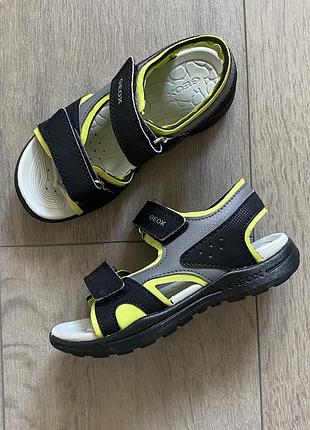 Босоніжки geox 26р. оригінал