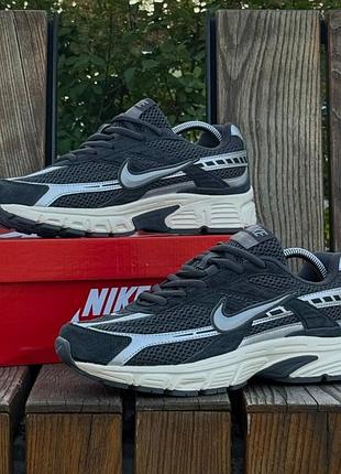 Кроссовки nike initiator