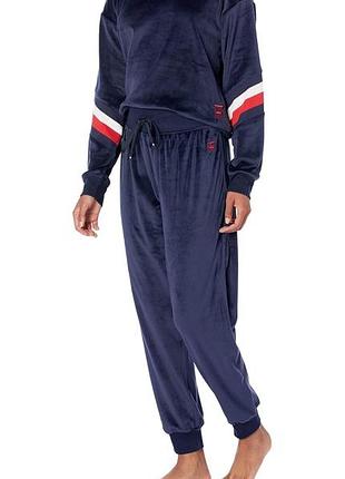 Новый домашний/прогулочный костюм tommy hilfiger размер м