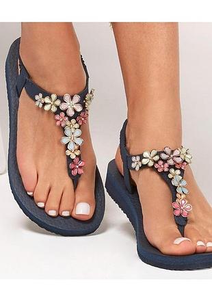 Босоножки вьетнамки skechers cali yoga foam р. 38-39