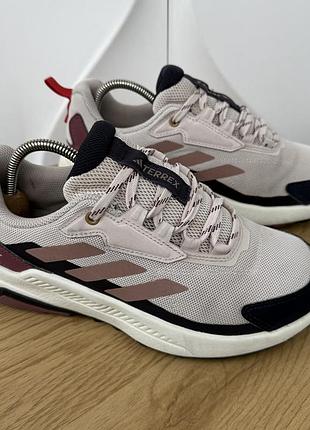 Оригінальні кросівки adidas terrex