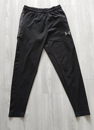 Спортивные штаны under armour размер xxl, состояние идеальное.