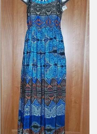 Длинное  платье  от  dorothy perkins.