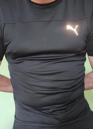 Новая спорт фирменная оригинал футболка puma.м