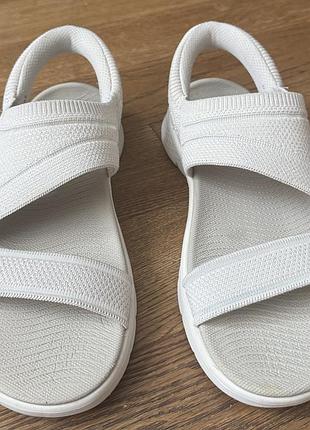 Skechers жіночі босоніжки, сандалі р.40(27 см)  2024 р.