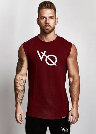 Спортивная майка от бренда vqh в красном цвете