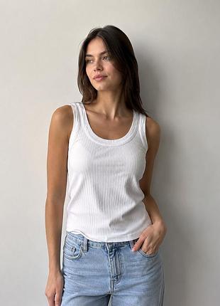 Zara біла майка