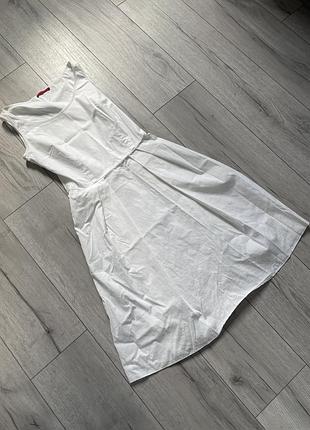 Біла сукня prada 6