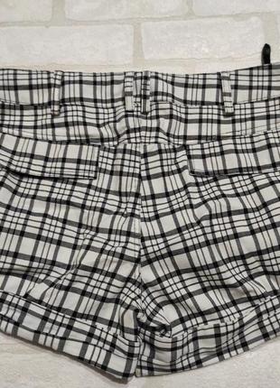 Стильные шорты в клетку с манжетами от бренда trg8 фото