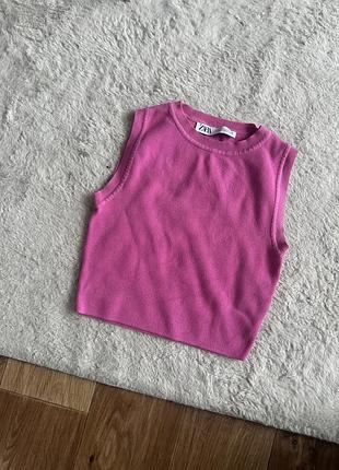 Xs s zara стильний кроп топ кроптоп вкорочений майка в рубчик розовый рожевий