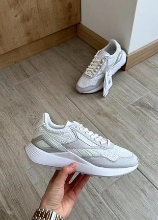 Оригинальные женские кроссовки reebok cl legacy az grow gx5314 в новом состоянии из сша