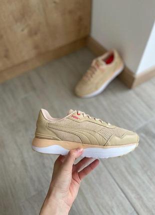 Оригінальні жіночі кросівки puma r78 voyage premium 382718-01 у новому стані з сша