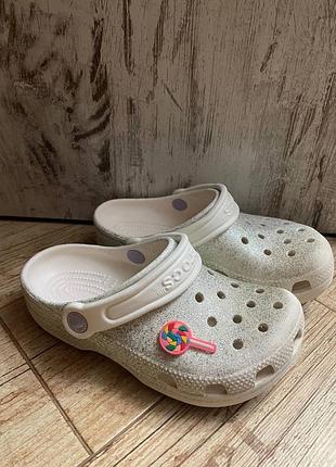 Crocs,  j1