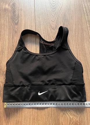 Nike топ для бігу