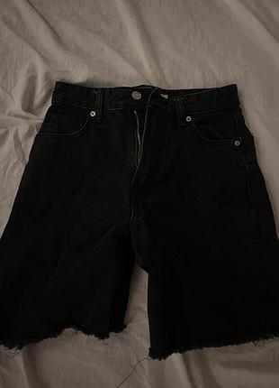 Чорні джинсові шорти жіночі bershka xs (eur 34)