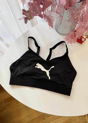 Чорний спортивний топ puma