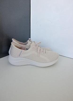Женские кроссовки skechers