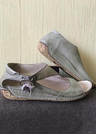 Босоніжки жіночі шкіряні pavers comfort, 39