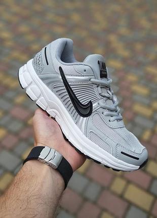 Nike zoom vomero 5 серые