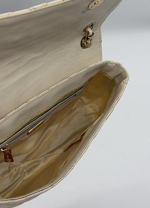 Guess 4