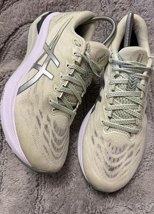 Кросівки жіночі asics 40 р.( уст 25.5 см,вʼєтнам