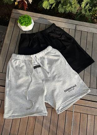 Шорти  essentials