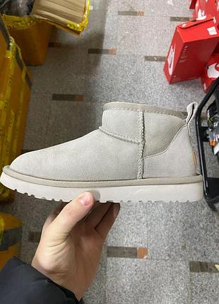 Женские серые зимние угги ugg ultra mini milk, замшевые женские ботинки, низкая обувь на овчине мех на зиму 40