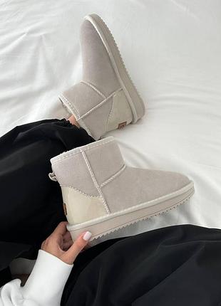 Жіночі зимові угги ugg mini milk lacquer, замшеві жіночі черевики, взуття на хутрі овчина лакована пятка угги міні