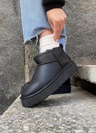 Жіночі зимові чорні угги ugg ultra mini platform black, шкіряні черевики на платформі, взуття на хутрі овчина на зиму класік міні