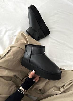 Женские зимние угги ugg ultra mini platform black, кожаные ботинки на высокой платформе, обувь на меху овчина