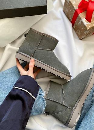 Жіночі зимові сірі угги ugg mini grey lux, замшеві жіночі черевики, для жінок взуття на хутрі овчина на зиму угги міні