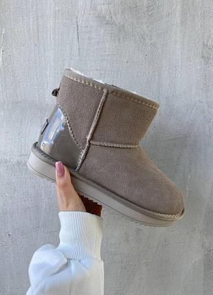 Жіночі зимові угги ugg ugg classic mini brown, замшеві жіночі черевики, взуття на хутрі овчина на зиму лак п'ята угги класік міні