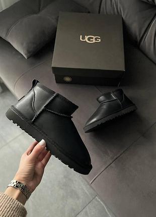 Унісекс зимові угги ugg ultra mini black, чорні низькі черевики на овчині, жіноче взуття на хутрі ультра міні