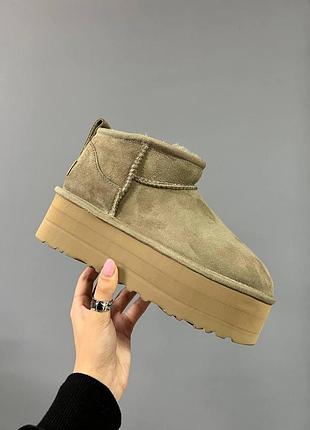 Женские бежевые зимние угги ugg ultra mini platform beige, ботинки на платформе, обувь на зиму на овчине мех