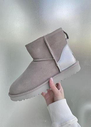 Жіночі зимові угги ugg mini ash metallic, замшеві жіночі черевики, лакована п`ята взуття на хутрі овчина на зиму угги міні