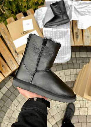 Женские зимние черные угги ugg classic short ii zip black, кожаные ботинки на замочке, обувь на овчине мех мин 38