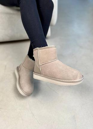 Женские зимние угги ugg classic mini, бежевые женские ботинки на овчине, качественная замшевая обувь на зиму 39