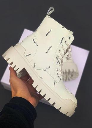 Жіночі черевики balenciaga