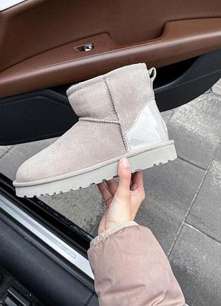 Жіночі зимові угги ugg mini mokko glossiness, замшеві жіночі черевики, сіре взуття на хутрі овчина на зиму угги міні